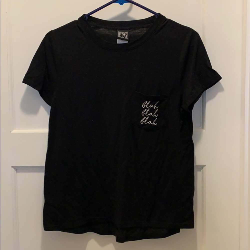 Sleep tee with pocket